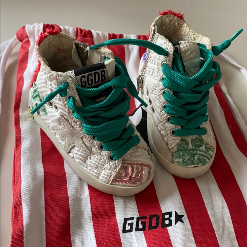 NWT TINY SLIDE GOLDEN GOOSE